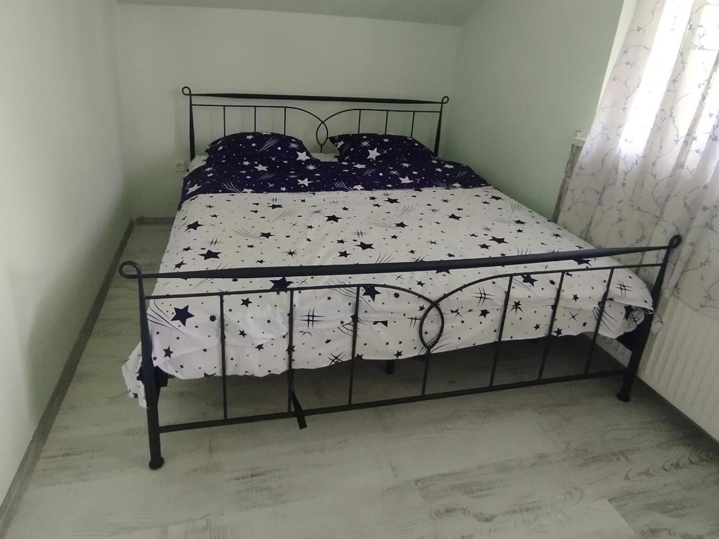 Casa Edu Apartment Авриг Екстериор снимка